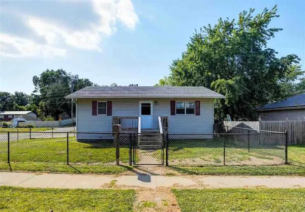 533 S Ave B, Washington, IA 52353