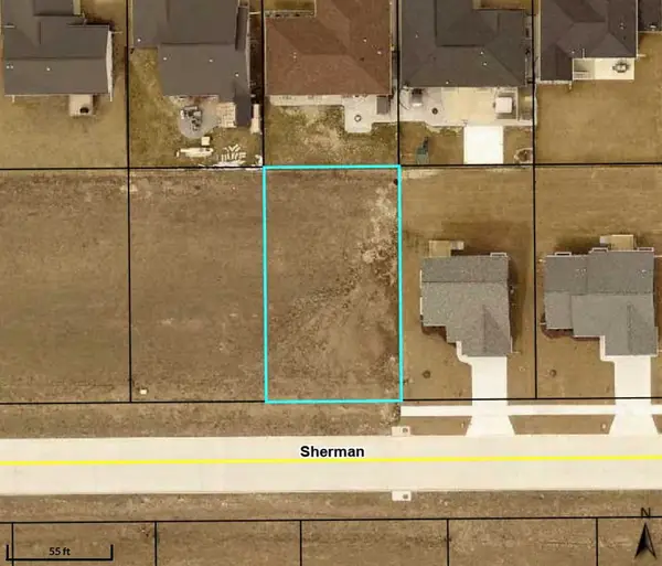 1848 Sherman Dr, Iowa City, IA 52240