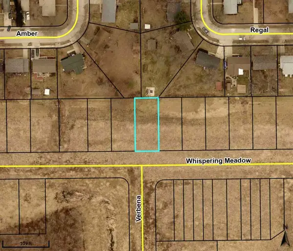 2202 Whispering Meadow Dr, Iowa City, IA 52240