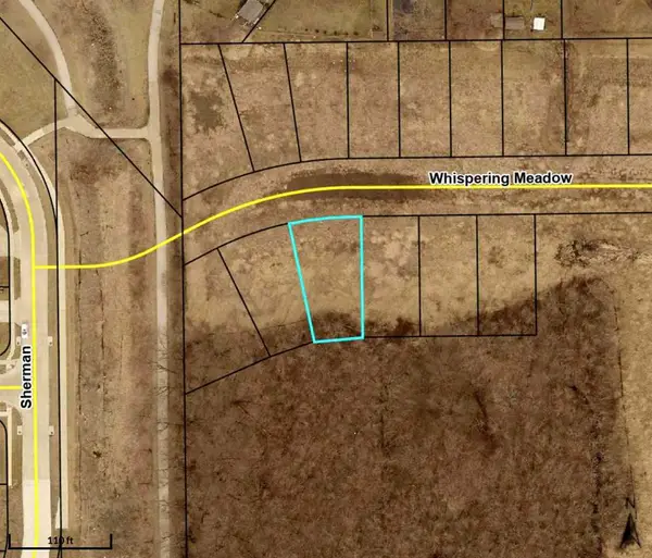 2079 Whispering Meadow Dr, Iowa City, IA 52240