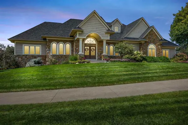 170 Auburn East Ln, Coralville, IA 52241