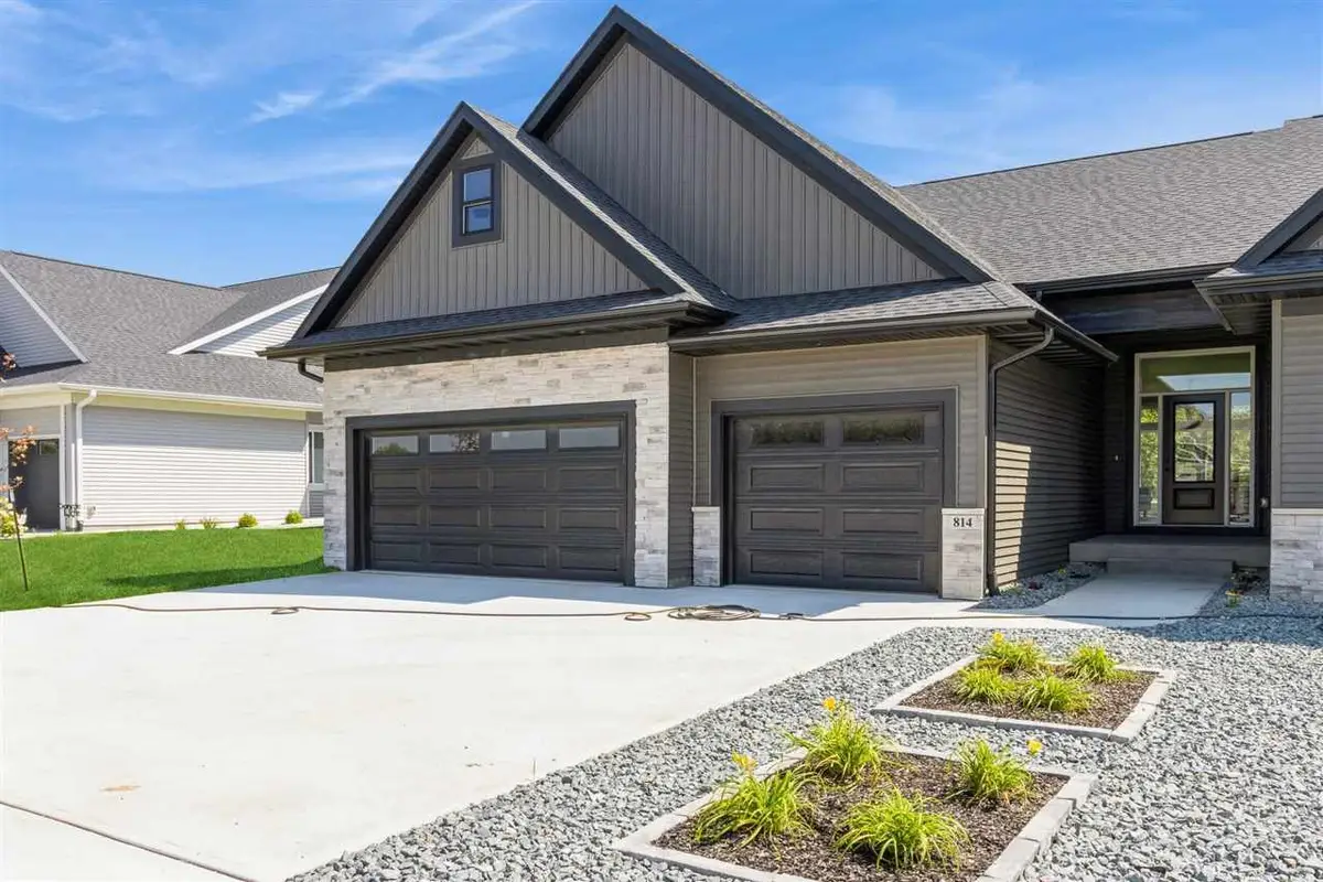 1026 Highland Trl, Solon, IA 52333 - Image #1