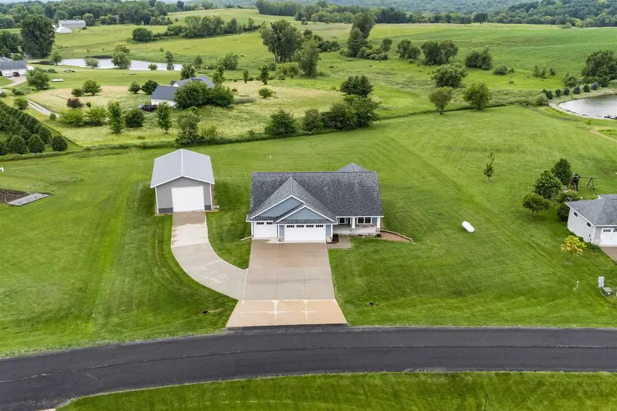3363 Southridge Dr, Amana, IA 52203 - Image #1