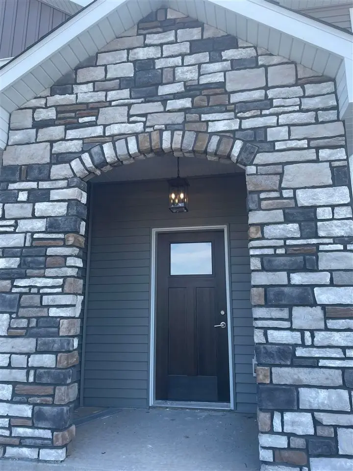 648 Aiden St, Iowa City, IA 52245 - #2