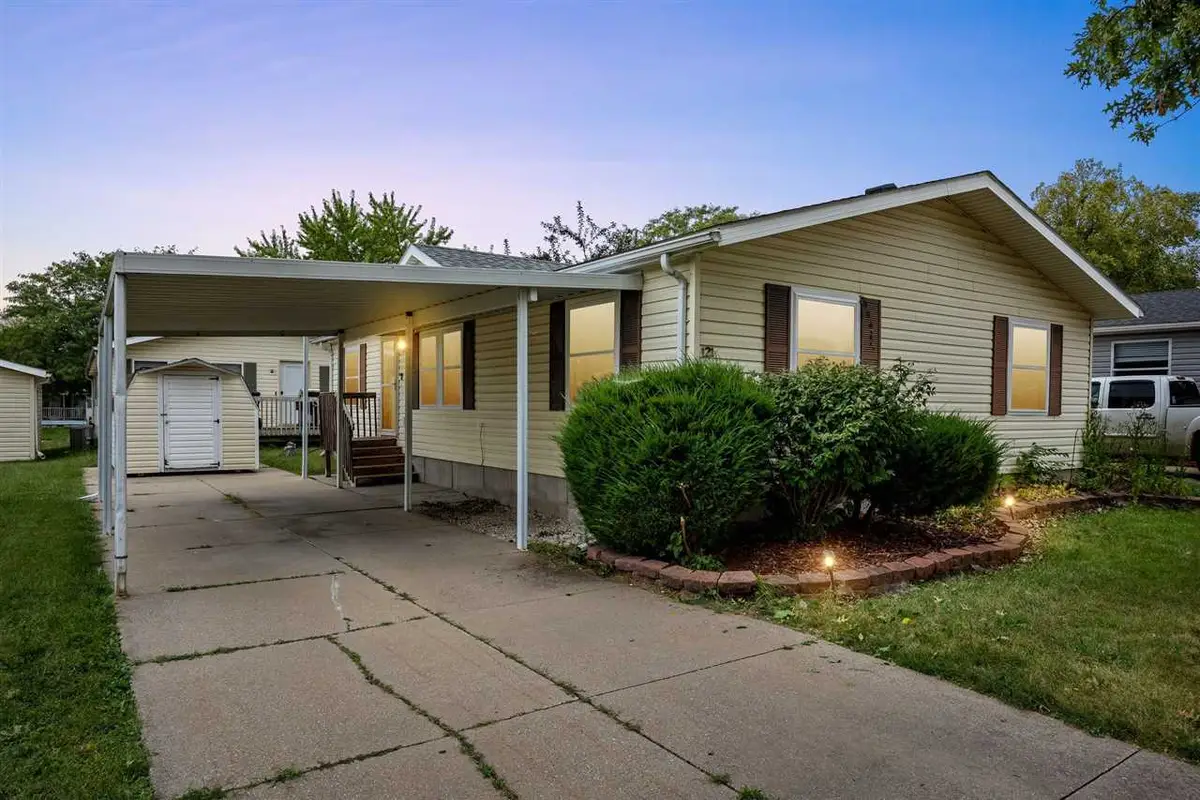 121 Polopony Ct, Iowa City, IA 52240 - Image #1