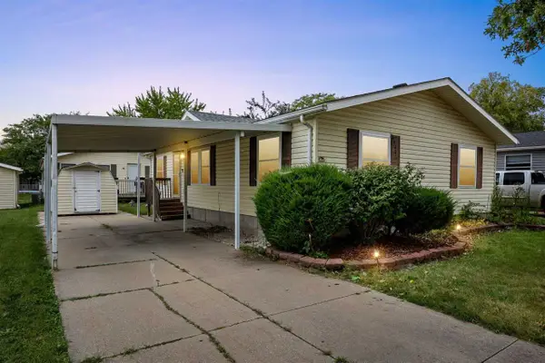 121 Polopony Ct, Iowa City, IA 52240