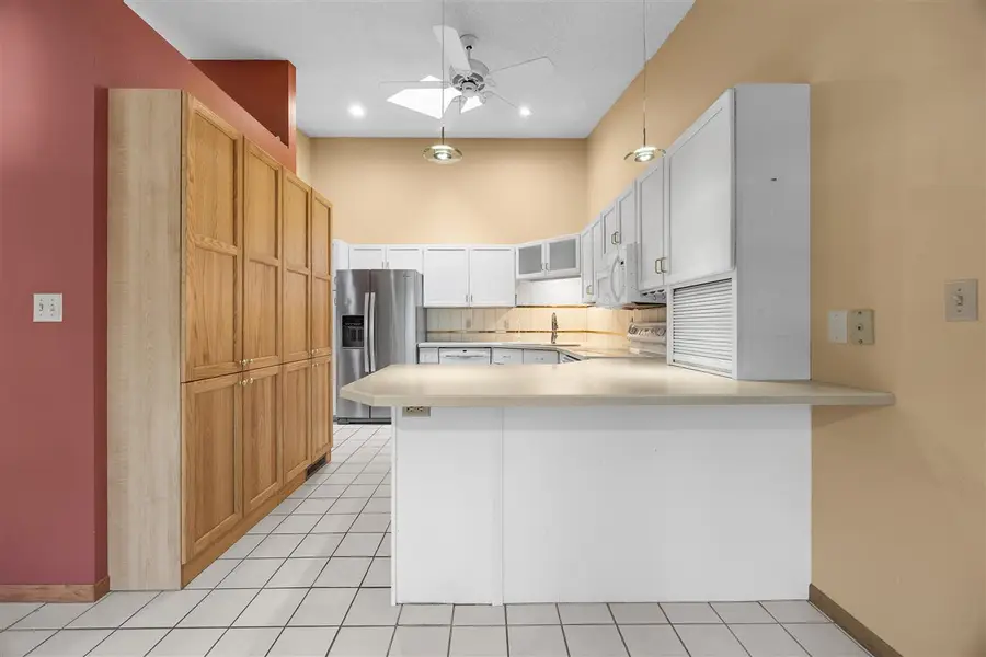 24 Eastview Pl NE, Iowa City, IA 52240 - Image #3