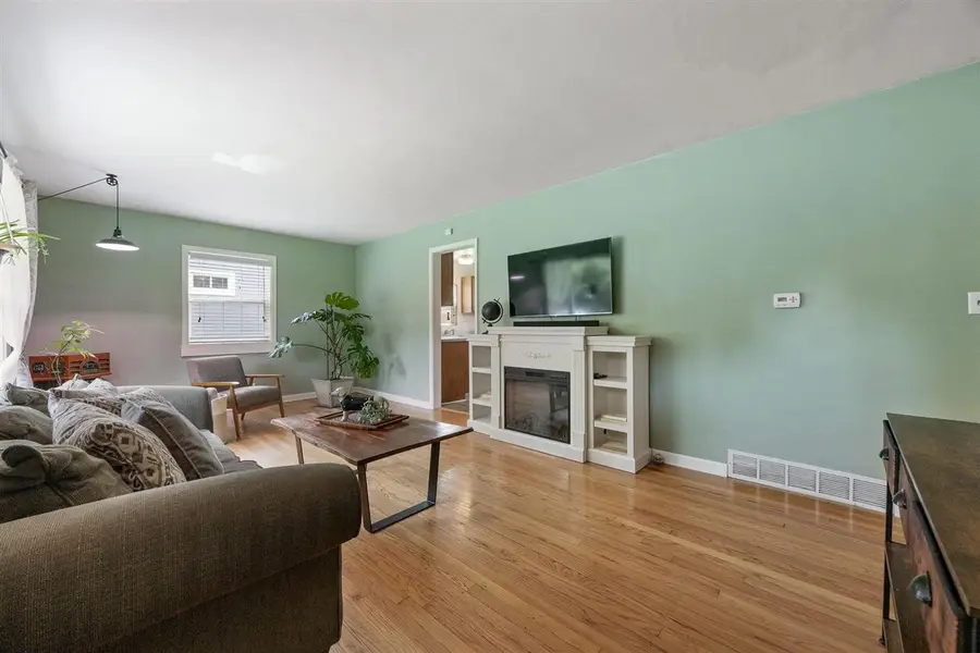 1211 Pine St, Iowa City, IA 52240 - Image #3