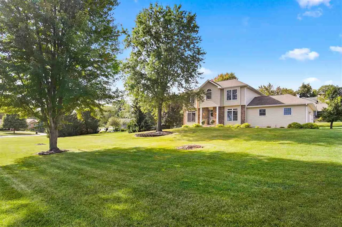 700 Rosebud Ct, Coralville, IA 52241 - Image #1