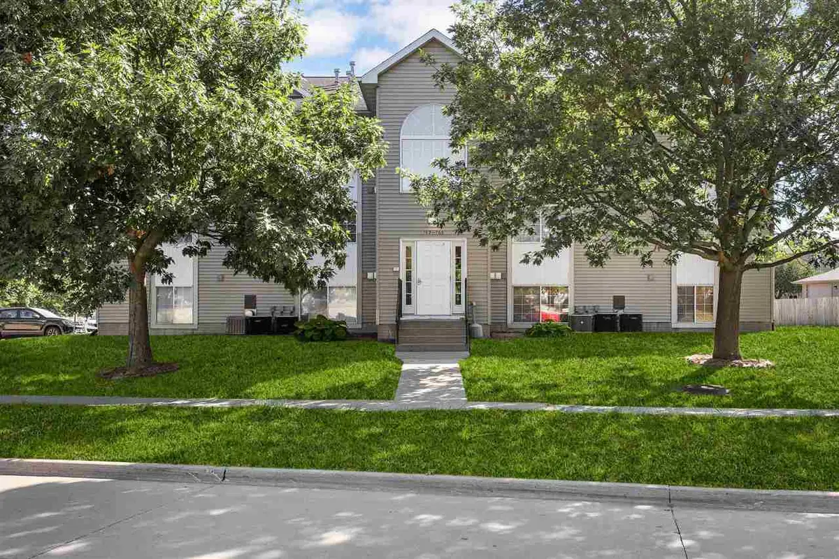 142 Elm Ridge Dr, North Liberty, IA 52317 - Image #1