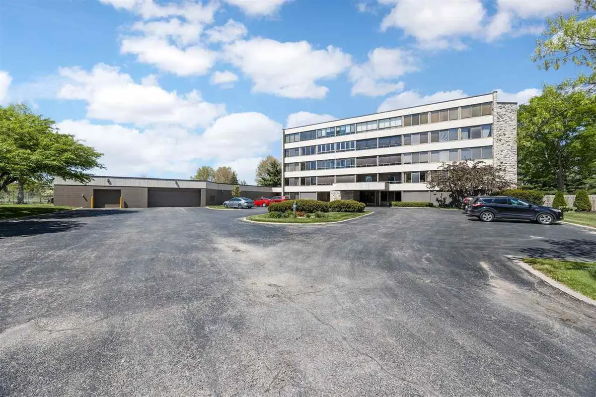 820 Club House Road, North Liberty, IA 52317 - Image #1