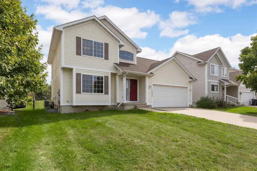 1333 Woolridge Dr, Coralville, IA 52241 - Image #2