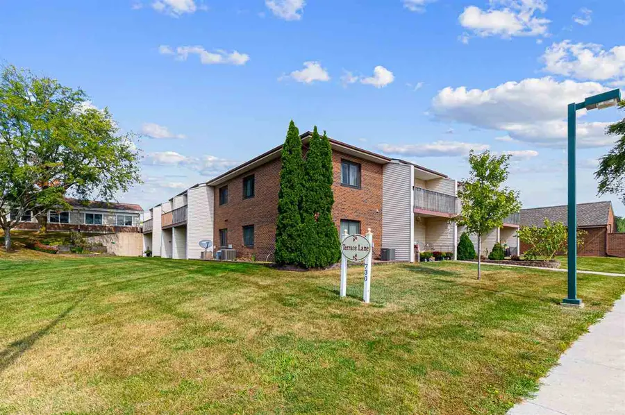 730 S Market St #12, Solon, IA 52333 - Image #2