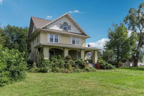 1942 S Avenue, South Amana, IA 52334