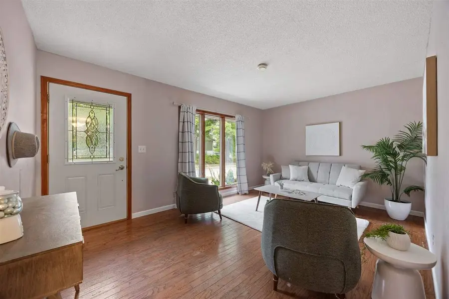 32 Regal LN, Iowa City, IA 52240 - Image #3