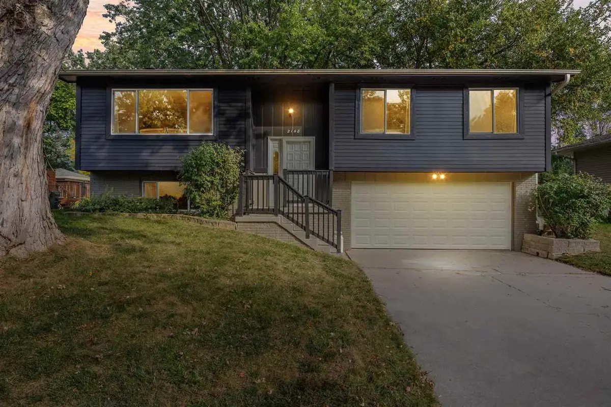 2148 Russell Dr, Iowa City, IA 52240 - Image #1