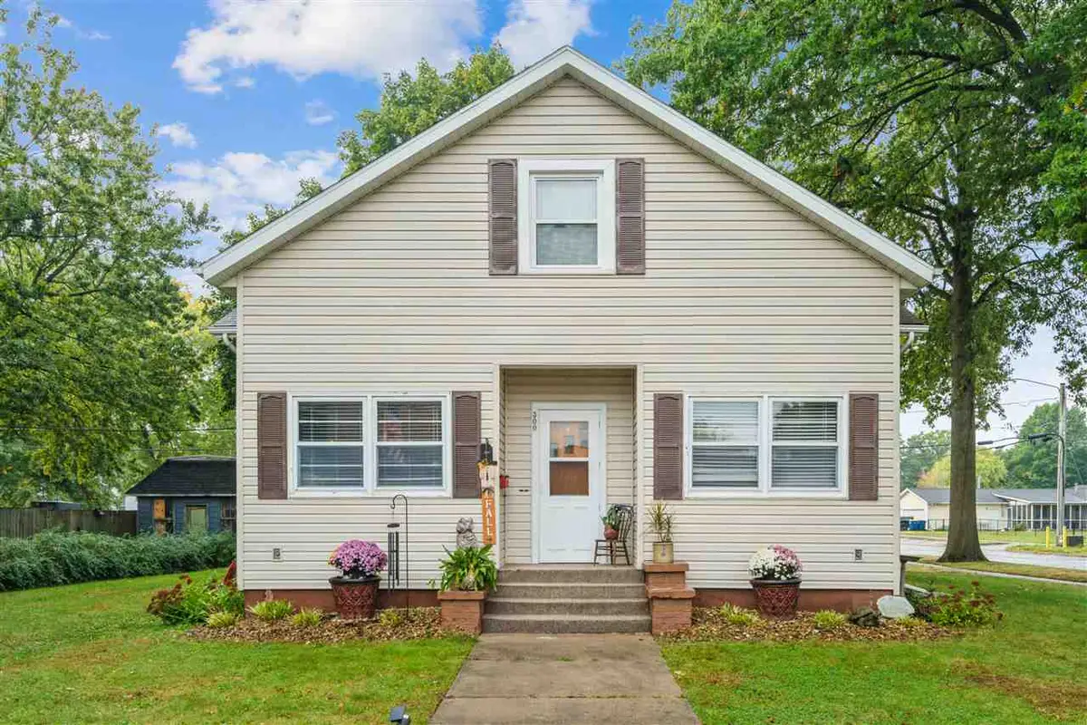 300 E Hilton st, Marengo, IA 52301 - Image #1