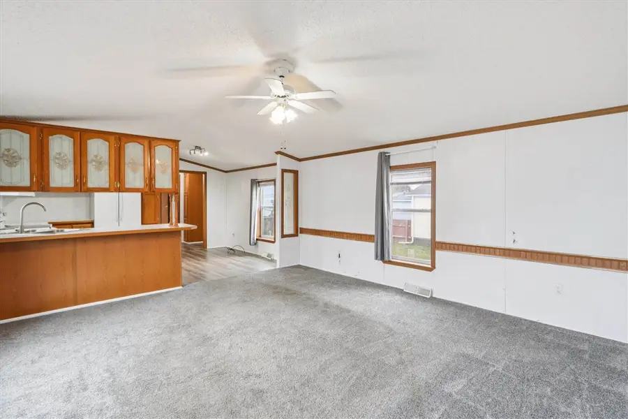 912 Spring Ridge DR, Iowa City, IA 52246 - Image #3