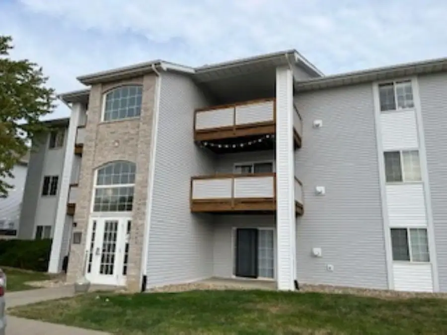 2482 Rushmore Dr., Iowa City, IA 52246 - Image #2