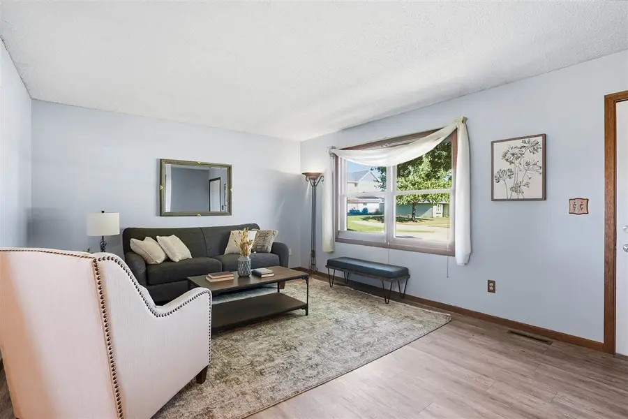 41 Williams Circle, Hills, IA 52235 - Image #3