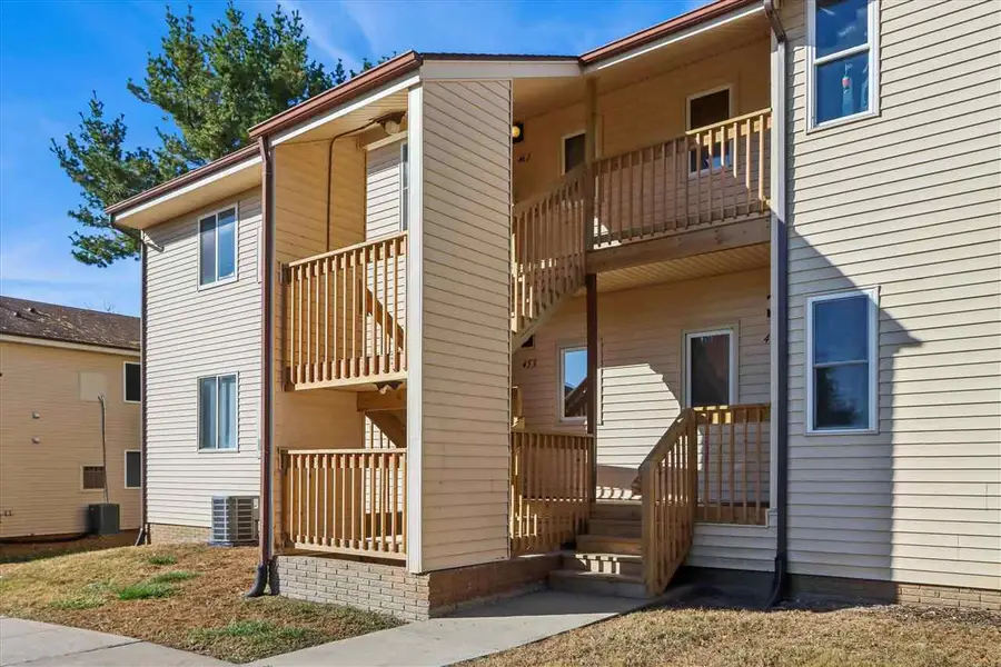 403-461 Westwinds Dr, Iowa City, IA 52246 - Image #2