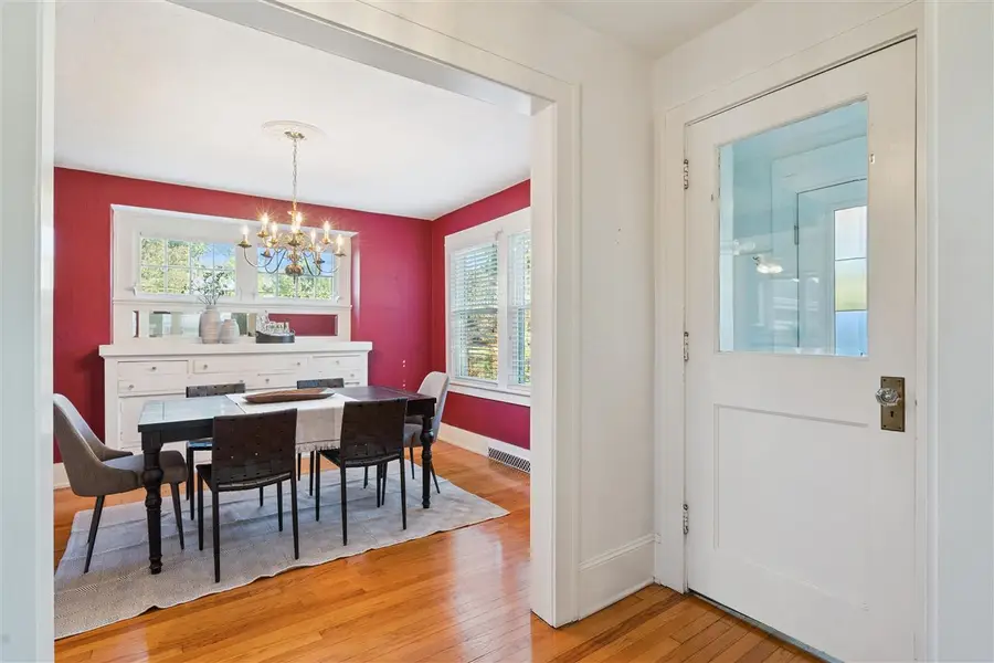 549 Vernon Drive SE, Cedar Rapids, IA 52403 - Image #3