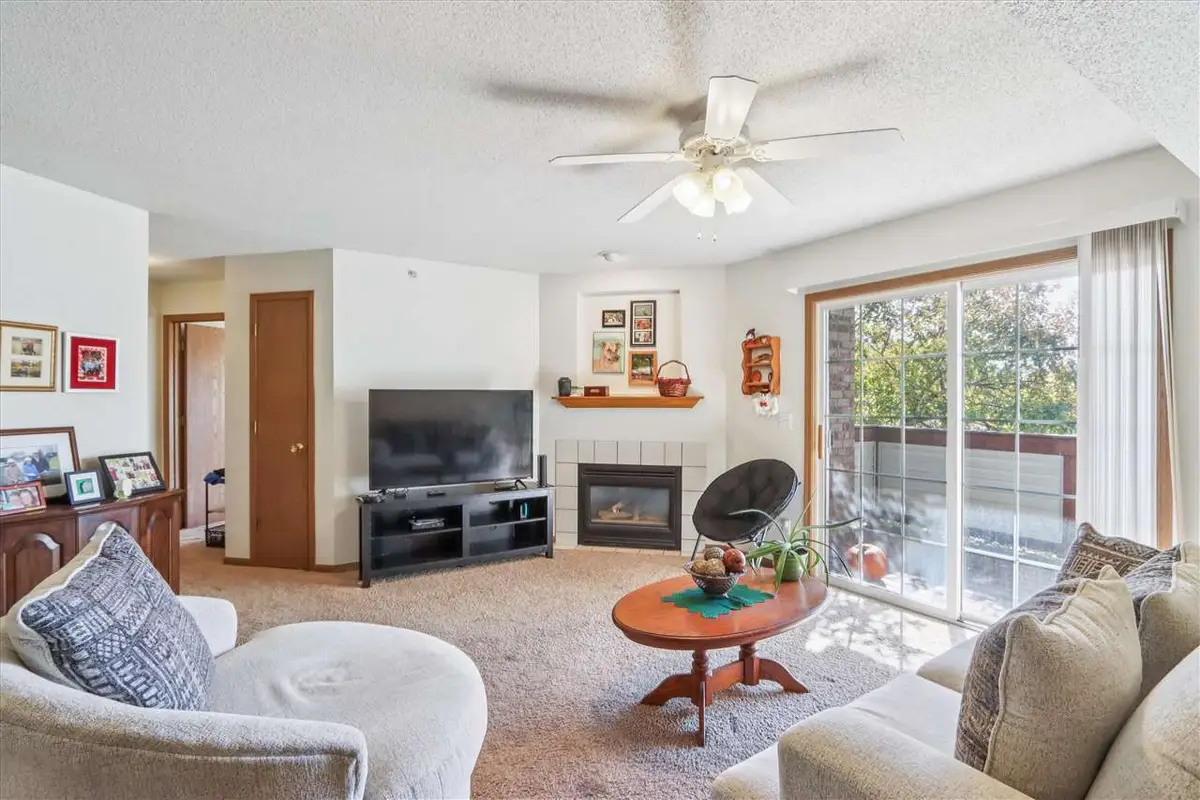 2542 Rushmore Dr, Iowa City, IA 52246 - Image #1