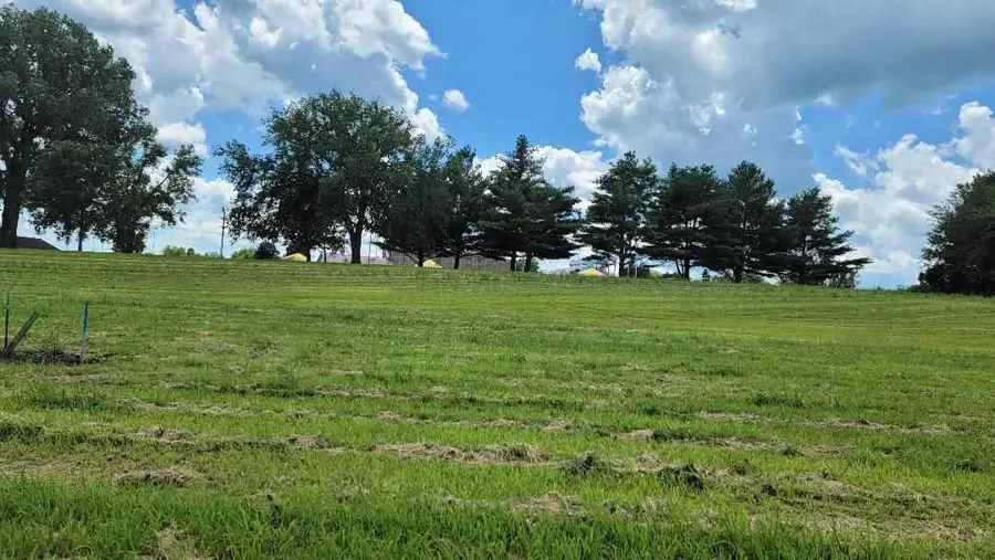 8 Lot Parkview Ln, Tipton, IA 52772 - Image #3