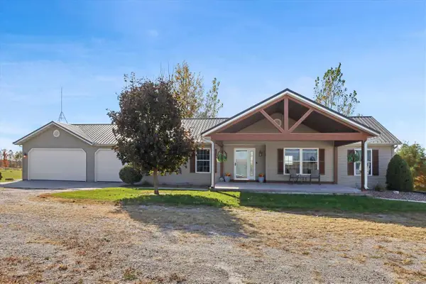 3125 190th St., Ainsworth, IA 52201