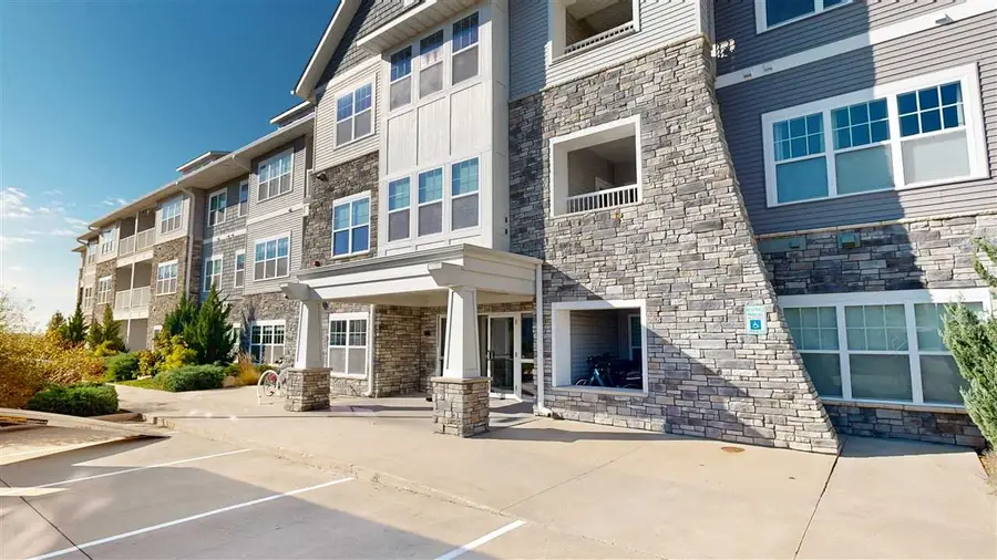 260 N Scott Blvd, Iowa City, IA 52245 - Image #2