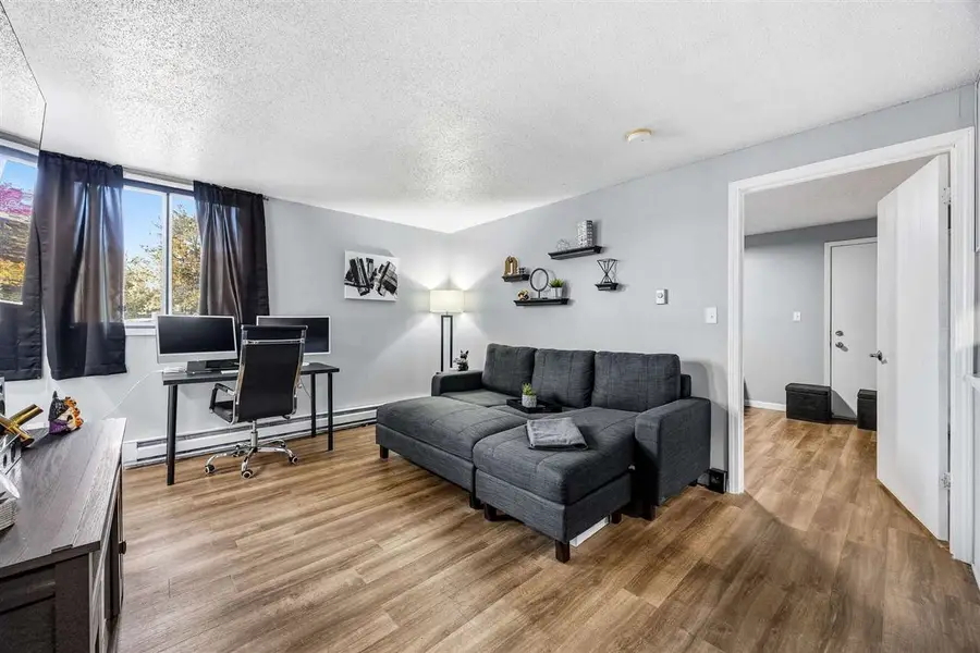 810 Benton Dr, Iowa City, IA 52246 - Image #3