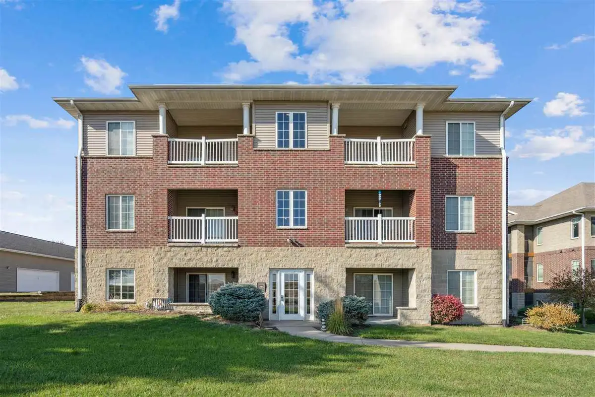 315 Taft Ave, Iowa City, IA 52245 - Image #1