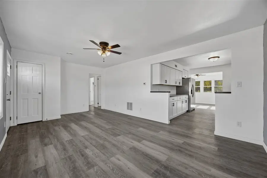 2433 8th Ave SW, Cedar Rapids, IA 52404 - Image #3