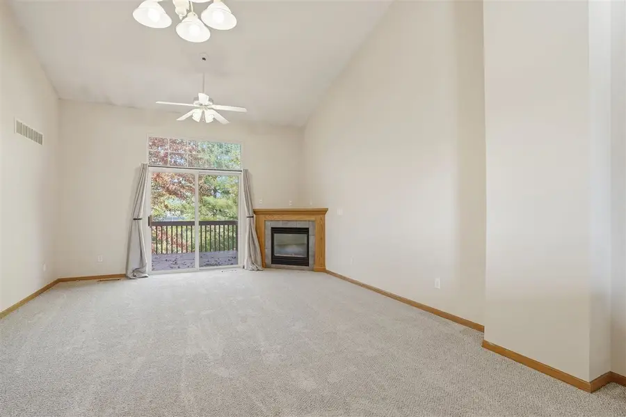 60 David Lee Ct, North Liberty, IA 52317 - Image #3