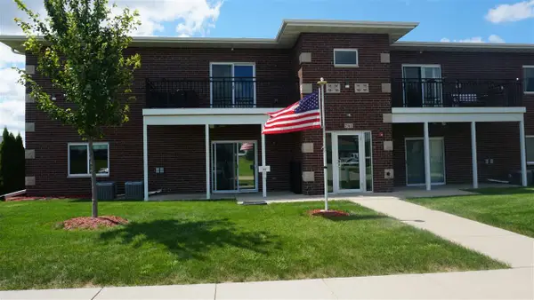 745 N Perkins St, Lone Tree, IA 52755