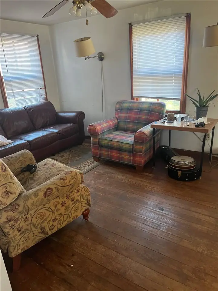 818 E Jefferson St, Iowa City, IA 52245 - Image #3