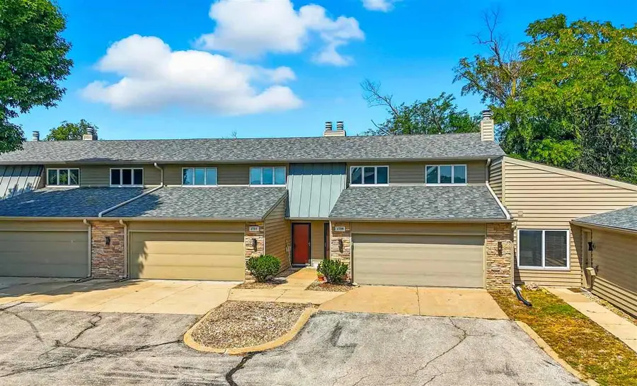 1759 Applewood Pl NE, Cedar Rapids, IA 52402 - Image #2