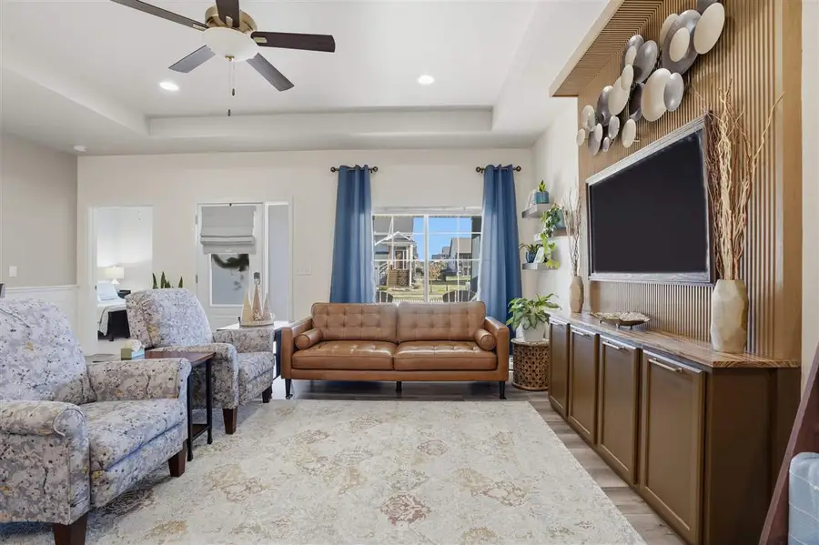 762 Clover Hill Dr, North Liberty, IA 52317 - Image #2