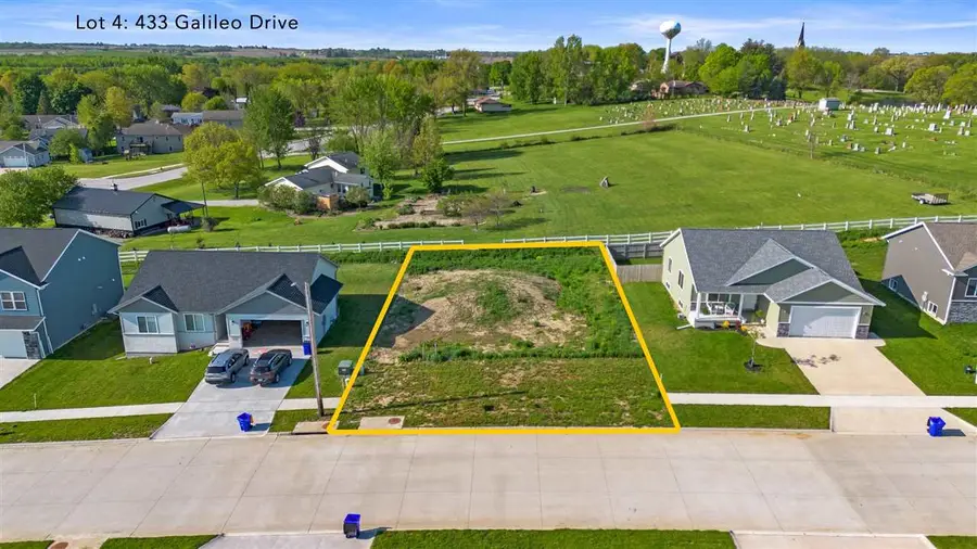 433 Galileo Dr, Riverside, IA 52327 - #2