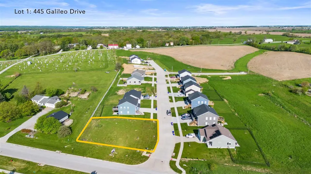 445 Galileo Dr, Riverside, IA 52327 - #1