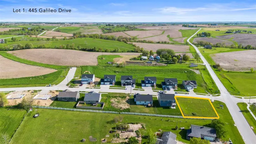445 Galileo Dr, Riverside, IA 52327 - #2