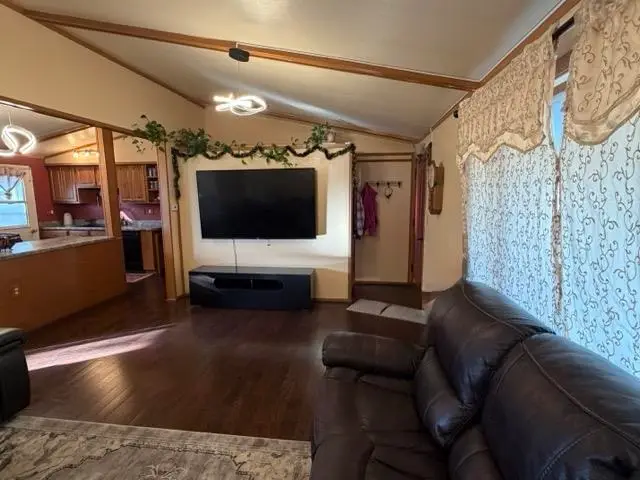 209 Flatiron Dr., Columbus Junction, IA 52738 - Image #3