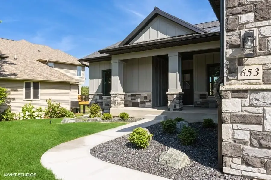 653 Huntington Drive, Iowa City, IA 52245 - Image #2