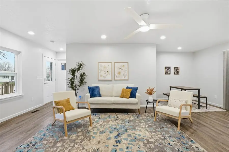 807 S 8th Ave, Washington, IA 52353 - Image #3