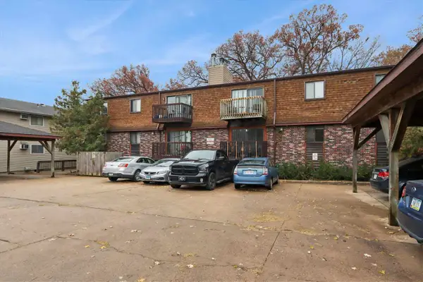 221 River Street, Iowa City, IA 52246