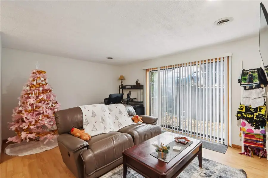 221 River Street, Iowa City, IA 52246 - Image #3