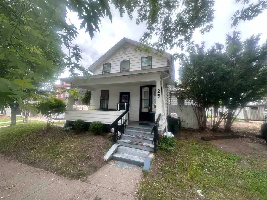 25 N Van Buren, Iowa City, IA 52245 - Image #2