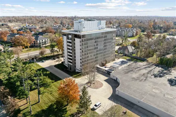 2222 1st Ave NE #608, Cedar Rapids, IA 52402