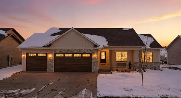 810 Yorkshire St, North Liberty, IA 52317