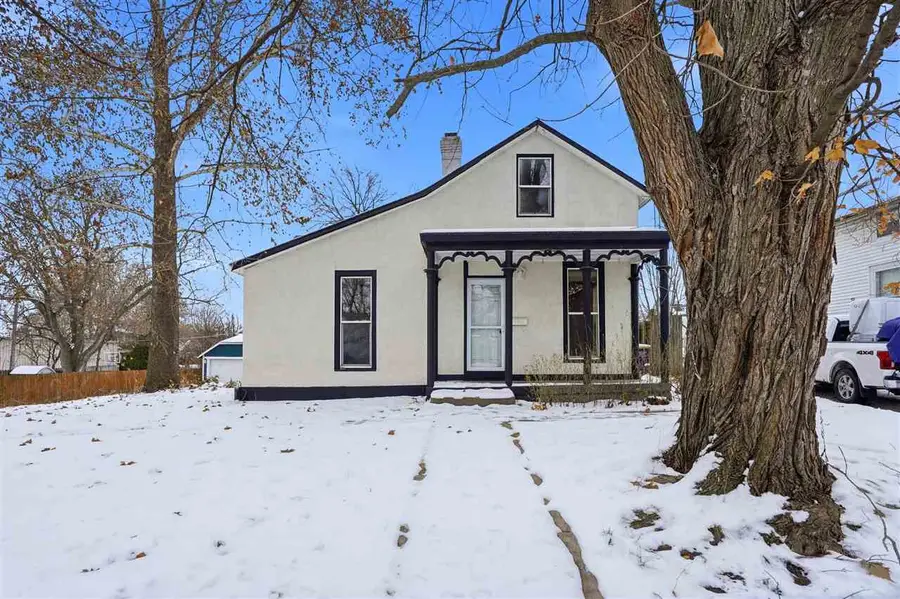 426 S Marion Ave, Washington, IA 52353 - Image #2